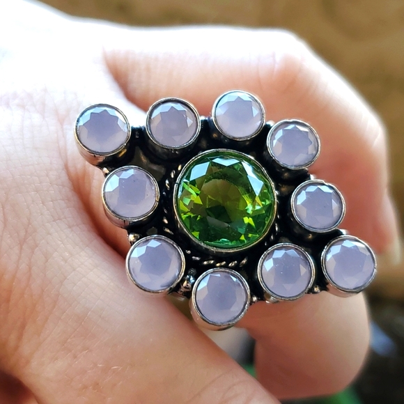 New Oversized Tsavorite and Pink Chalcedony 925 Silver Statement Ring. - Picture 10 of 13